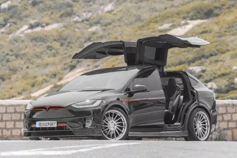 REVOZPORT 17.jpg